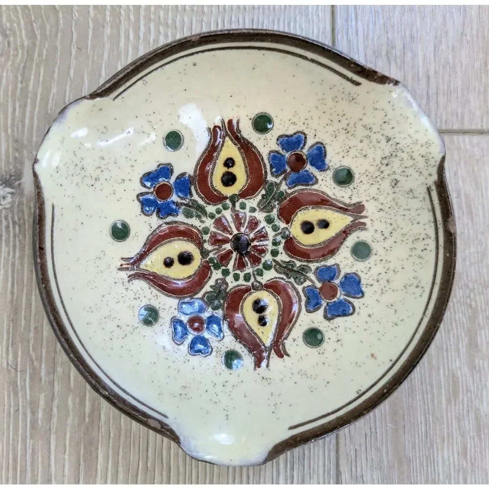 Original Wolfgang Geisler Yellowware Pottery Folk Art Tulip Circular Spoon Rest